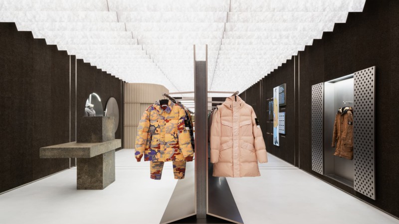 Stone Island Global Store ，美国， AMO