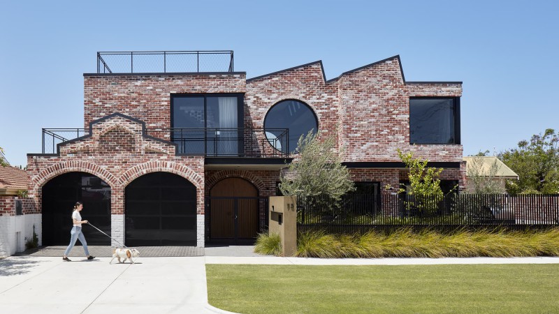 砖房 ，澳大利亚， State of Kin