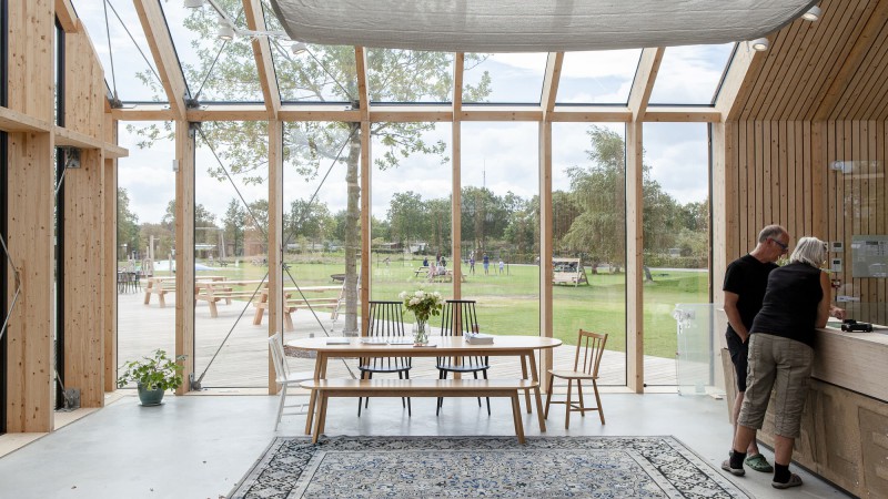 De Klepperstee 公园中央大楼 ，荷兰， Vakwerk Architecten