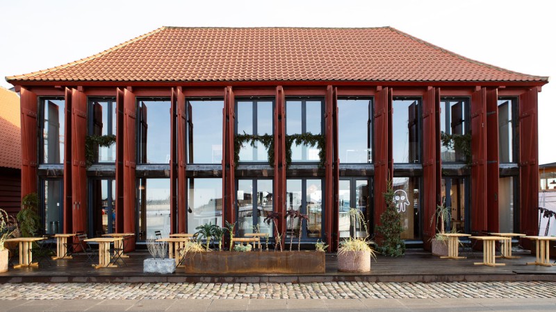 哈特面包店，丹麦， Spacon & X