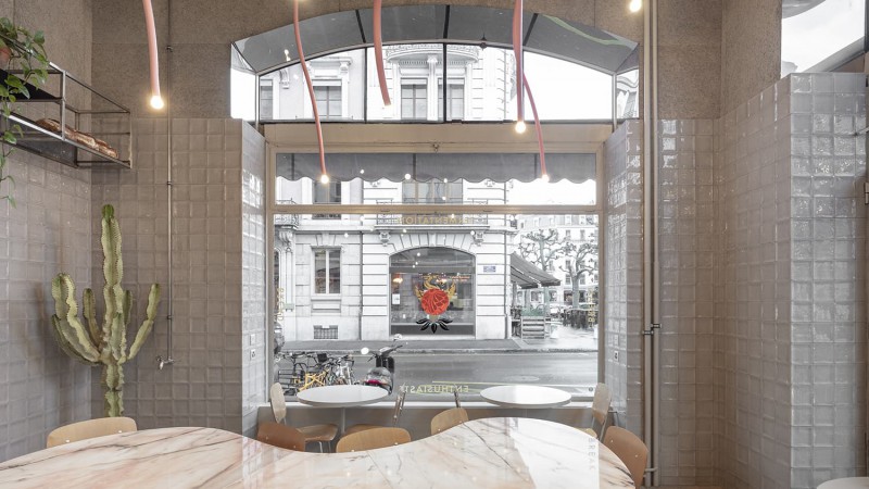 Sawerdō 咖啡和面包店 ，瑞士， BUREAU