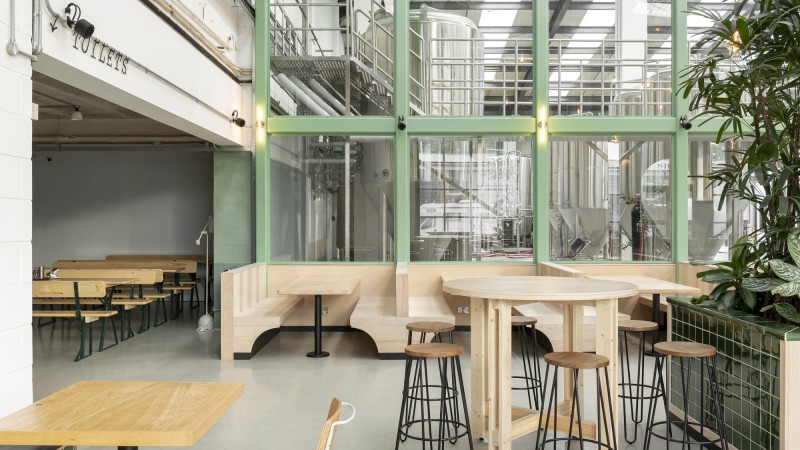 Wiper and True Taproom & Brewery，英国，Studio B