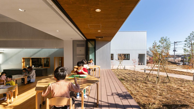 IK托儿所 ，日本， HIBINOSEKKEI + Youji no Shiro + Kids Design Labo