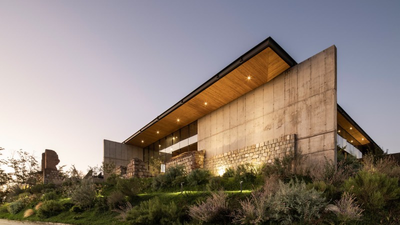 Entremuros活动中心，智利，Triangular