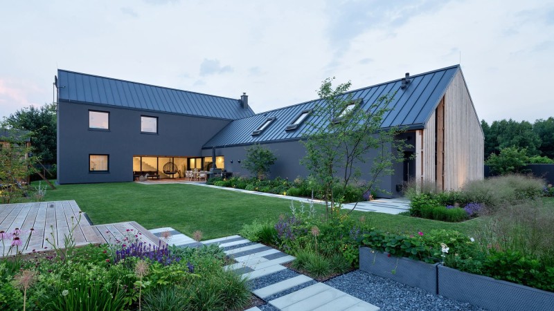 Gray之家，波兰，RS + Robert Skitek